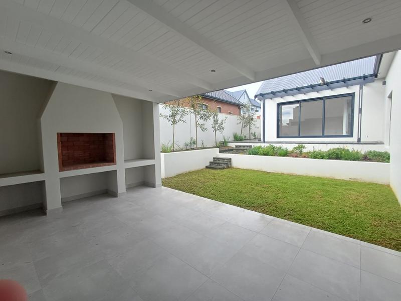 4 Bedroom Property for Sale in Mount Royal Golf Estate Western Cape